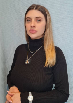 photo_5895733931599316685_y